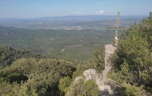 Le Concors : Trou de la Lune, crêtes et ancien canal du Verdon